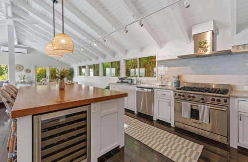 Peterborg House | 5BR Pool Villa by Magens