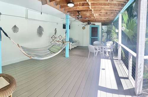 Estate Enighed Villa | A' La Plage - Aqua Bay Villas