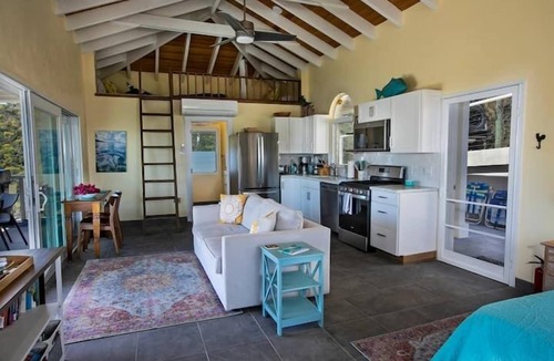 Estate Carolina Apartment | A Love and Beyond | Sunrise