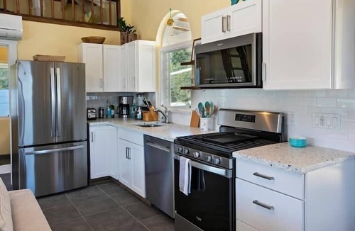 Estate Carolina Apartment | A Love and Beyond | Sunrise