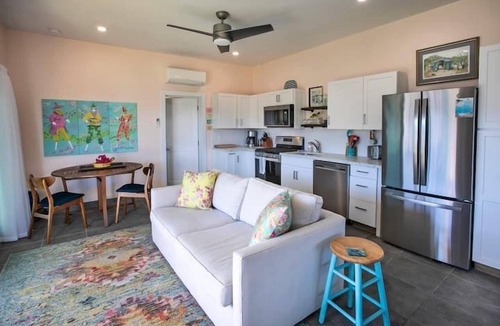 Estate Carolina Apartment | A Love and Beyond | Sunset