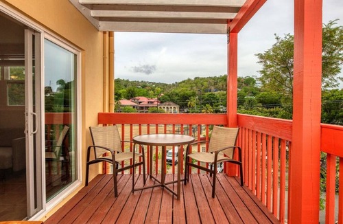 Contant Hill Apartment | A4 Mermaid