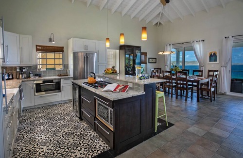 Estate Hard Labor Villa | Ada by the Sea ~ 4 bed/bath, sleeps 8, pool + solar!