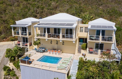 Estate Hard Labor Villa | Ada by the Sea ~ 4 bed/bath, sleeps 8, pool + solar!
