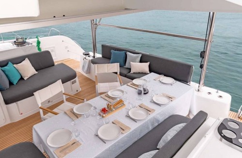 Red Hook Boat Rental | All-Inclusive Yacht Vacation : Aren't We Lucky