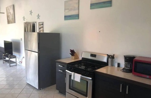 Estate Western Water Island House | Amazing View, 3 Bed Renovated, AC, Generator