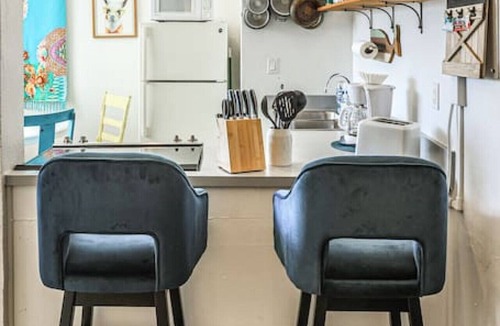 Estate East Street Apartment | Anne's Revenge - The Bonney's Overlook