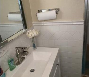 Grove Place Apartment | Apartment in Fredriksted With Pool -Tiffany's Place at The Green Castle