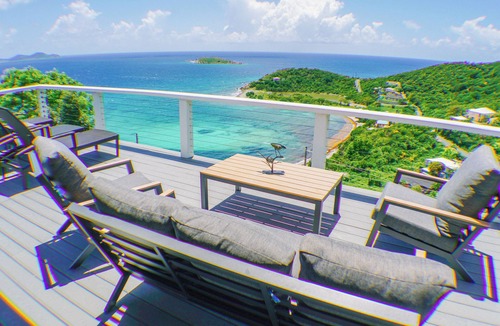 Estate Saint Quaco and Zimmerman Villa | August-October dates available! 5 min from Salt Pond! Beautiful 5 star Villa!