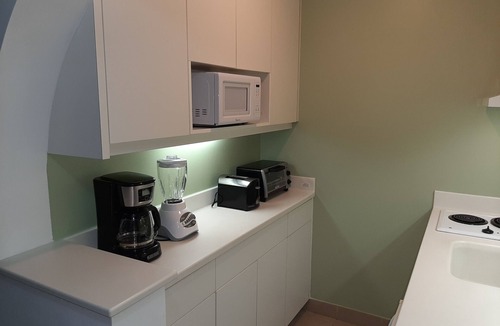 Red Hook Apartment | Awesome Sapphire Village Condo! Amazing Ocean View! Great Price!