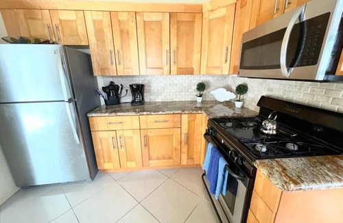 Estate Work and Rest Apartment | Barrenspot Tropical Villa