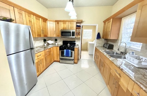 Estate Work and Rest Apartment | Barrenspot Tropical Villa
