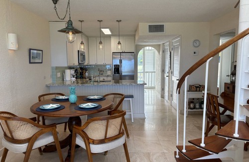Estate Salt River Condo | Beach Happy! A stunning 3 bed/3 bath condo on St Croix's north shore