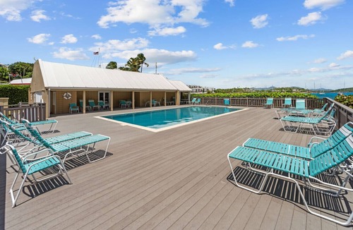 Nazareth Condo | Beachfront 3br condo with pool & gym!