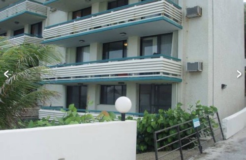 Bolongo Bay Apartment | Beachfront Condominium + bar/restaurant on-site: LeBlu