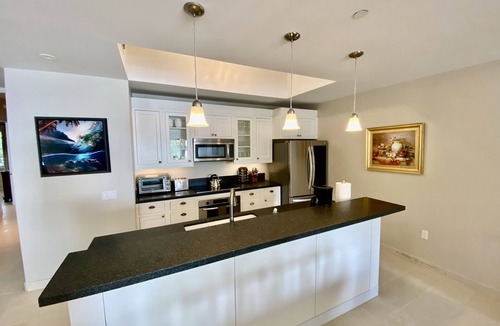 Estate Chocolate Hole and Great Cruz Bay Villa | Beachfront-Jacuzzi,Kayaks, SUPs, Snorkel Gr, No Stairs, Near Town -GENERATOR