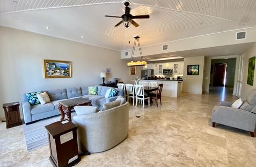 Estate Chocolate Hole and Great Cruz Bay Villa | Beachfront-Jacuzzi,Kayaks, SUPs, Snorkel Gear, No Stairs, Near Town-GENERATOR