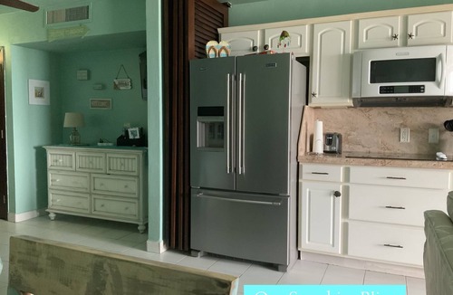 Red Hook Condo | Beachfront! Make Our Bliss, Your Bliss!