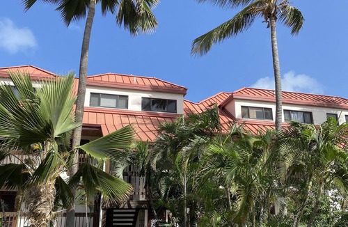Red Hook Condo | Beachfront! Make Our Bliss, Your Bliss!