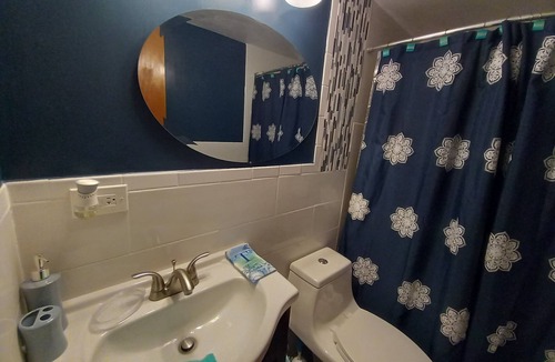 Estate Crown and Hawk Apartment | Beautiful Apartment w- gorgeous expansive views, beautiful fruit trees & gardens