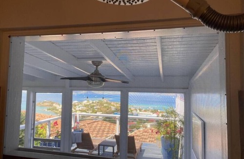 Estate Pastory Apartment | Beautiful Honeymoon Suite at Sunset Serenade