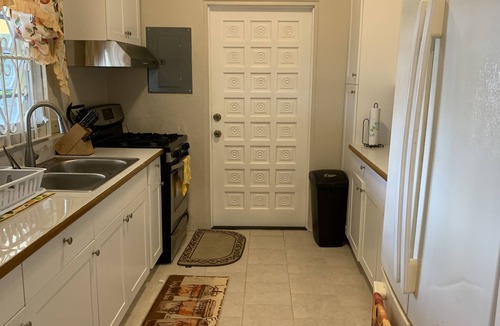 Frederiksted Southeast House | Beautifully Renovated Home/Easy Walk to the Beach/Great Getaway for the Family🔥