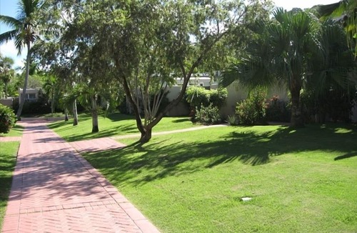 Frydendal Villa | Beautifully renovated 3 BR/4 BA condo footsteps from the beach
