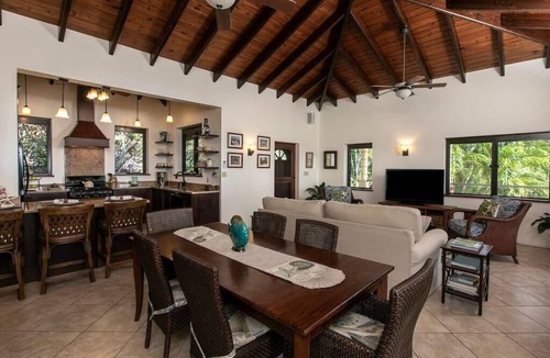 Monte Villa | Beneath the Mango Tree: Private Pool, Prime Location, Stunning Sunsets!