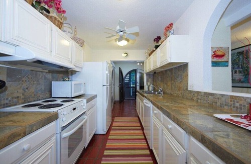 Nazareth Condo | BEST REVIEWS on the East End - HANDS DOWN!