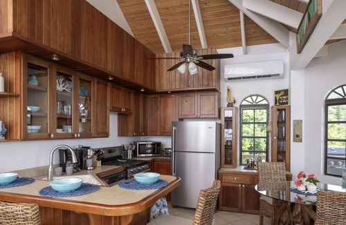Estate Chocolate Hole and Great Cruz Bay Villa | Best Views of Chocolate Hole - 5 mins from Cruz Bay - Solar with battery backup