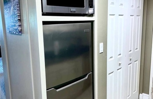 Estate Enighed Condo | Blue Chair Bliss Dream Two Bedroom