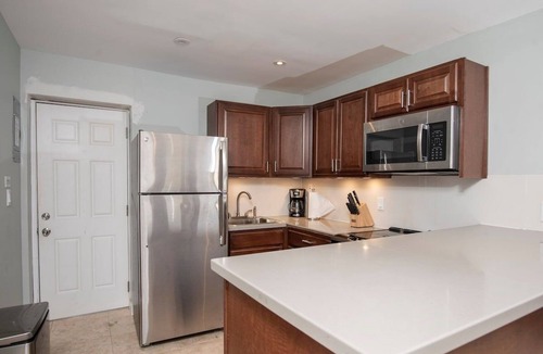Red Hook Apartment | Blue Horizon, Two - Walk to Sapphire Beach