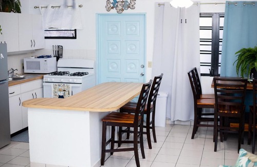 Estate Demarara Apartment | Blue House