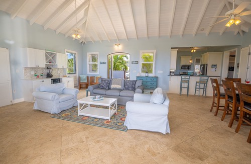Judith's Fancy House | Blue Paradise Family Home