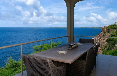 Great Cruz Bay Villa | Bordo Mare Luxury Oceanfront, Heated Saltwater Pool, 100% A/C, 8 min to Cruz Bay