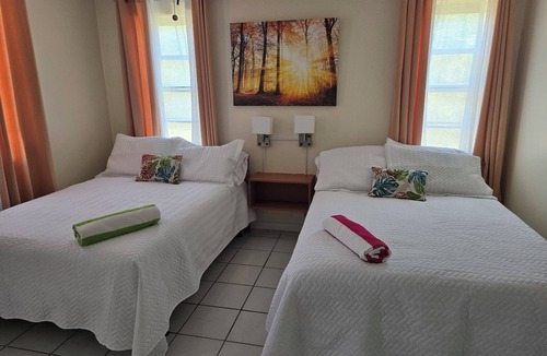 Estate Demarara Condo | Bright & Breezy 2-Bedroom Condo with King Suite, Wifi, Patio in Charlotte Amalie