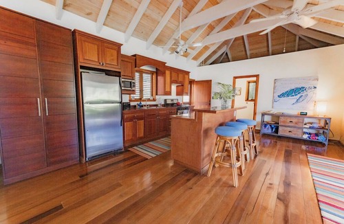 Estate Little Plantation House | Bungalow Blue ~ 1 bedroom w/AC in heart of Coral Bay