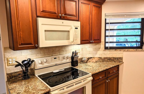 Christiansted Condo | Caribbean Retreat A Gorgeous Ground floor Sea View condo