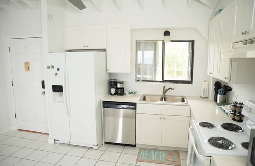 Rosendal Apartment | Caribbean Sugar Apple Retreat