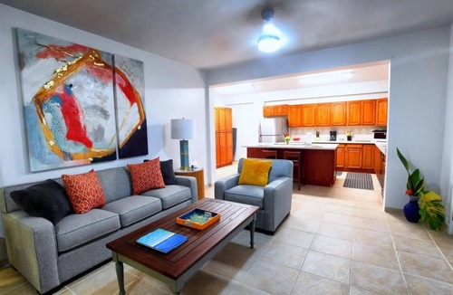 Rosendal Villa | CasaBlanca: Northside Villa w/Maid
