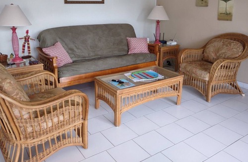 Estate Golden Rock Condo | * CENTRAL AIR * 1ST FLOOR * NO STEPS * TWO WEEK MIN STAY