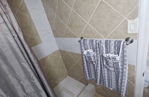 Flag Hill Apartment | Charming studio with AC and WiFi in awesome Charlotte Amalie East