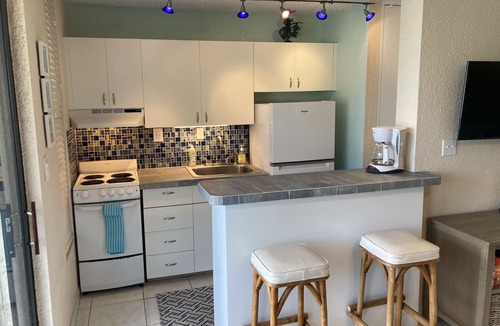 Bolongo Bay Apartment | CHECK OUT THE VIEW! Fantastic Affordable Oceanfront Studio - Listen to the Waves
