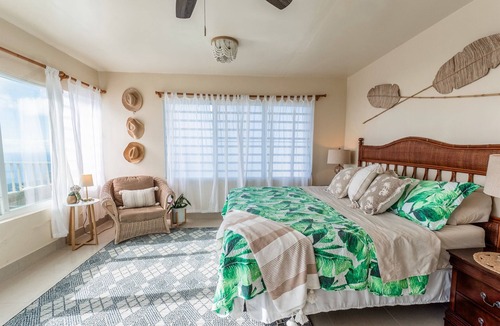 Estate Solberg Condo | Cloud View Condo: Panoramic Island Views