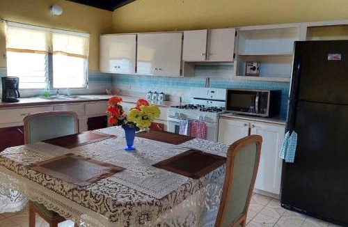 Christiansted House | Conveniently located, quiet & amp; Comfortable