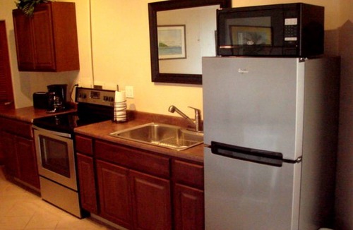 Estate Chocolate Hole and Great Cruz Bay Condo | Couples Retreat, King Bed, Wi-Fi, Cable TV, A/C, Close to Cruz Bay