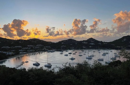 Contant Farms Apartment | Cozy 1-bedroom apartment close to Cruz Bay with AC