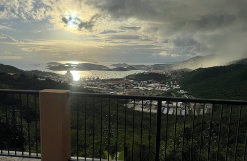 Flag Hill Apartment | Cozy 2-bedroom apartment in charming St Thomas with WiFi, AC, View