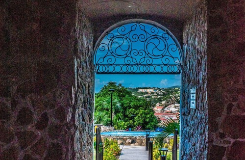Estate Kings Quarter Apartment | Cozy Studio in St. Thomas w/Balcony Views