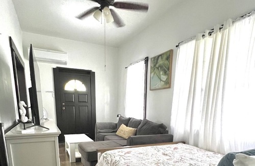 Hannah's Rest House | Cruzan Bliss at Sandy Point! 5 mins to Frederiksted!